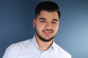  Amanjot Singh Finanzberater Hamburg