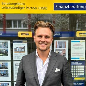  Marcel Bauer Finanzierungsvermittler Neuss