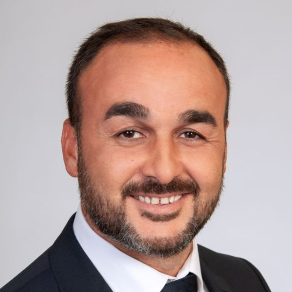  Erkan Özen Immobilienkreditvermittler Augsburg