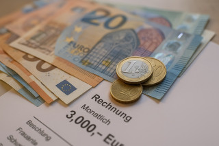 💸 Preisschock im Pflegeheim: Über 3.000 € im Monat – Was bedeutet das für Sie?