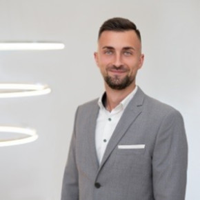  Toni Kretschel Finanzberater Großröhrsdorf