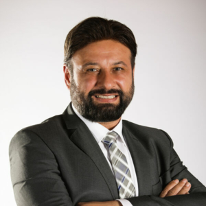 Foto  Necmi Baygeldi