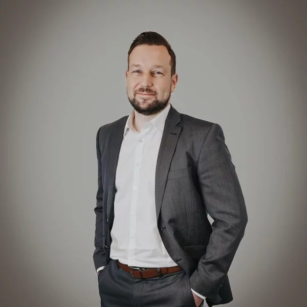  Dennis Mackowiak Bankberater Hannover