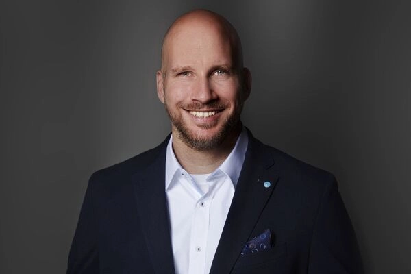  Sebastian Ohligschläger Finanzberater Hamburg