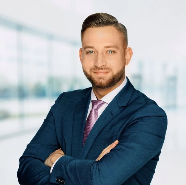  Vladislav Klauser Finanzberater Esslingen am Neckar