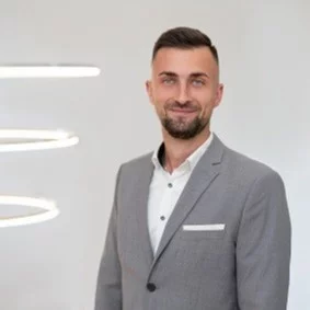  Toni Kretschel Finanzberater Großröhrsdorf