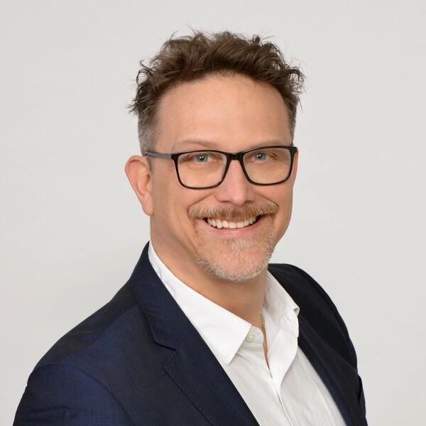  Robert Conn Finanzberater Stuttgart