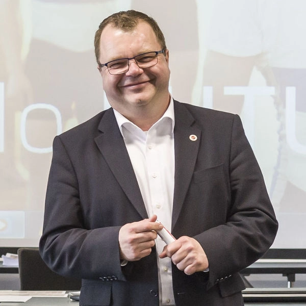  Frank Knöpker Finanzberater Nordhorn