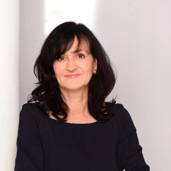  Petra Schröder Immobilienkreditvermittler Frankfurt am Main