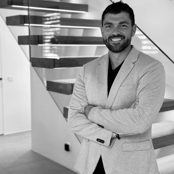  Christopher Topham Immobilienkreditvermittler Wuppertal