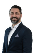  Ulus Enver Uyar (Dipl.-Kfm.) Finanzberater Duisburg