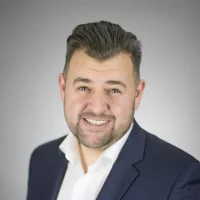 Profilfoto von Orhan Üyüklüer