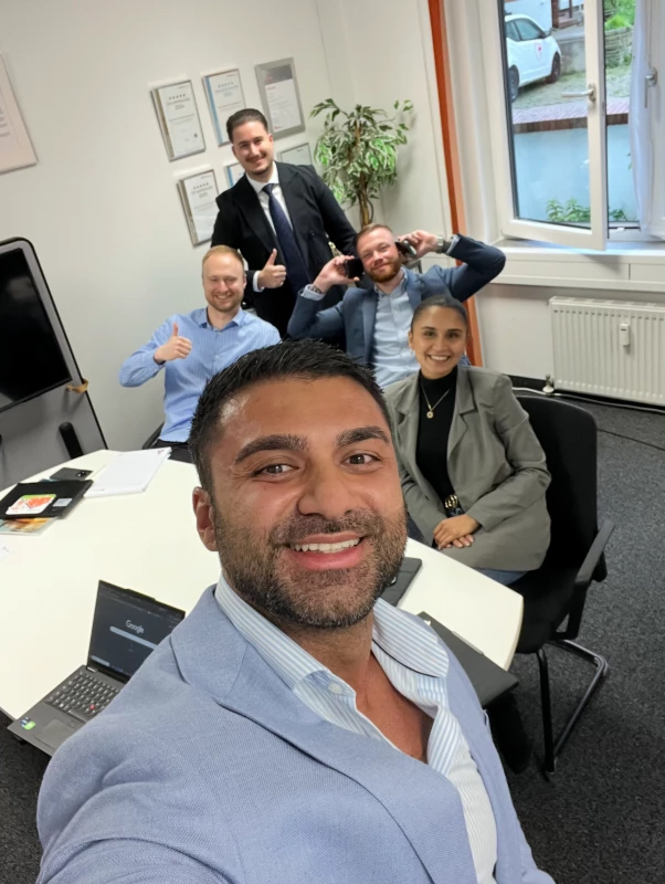 📞 Telefonparty gestartet – mit voller Energie und klarer Mission! 🚀
