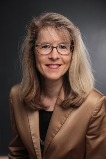 Wünschen Sie sich eine langjährige erfahrene Anlageberaterin an Ihrer Seite?