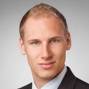  Sebastian Kröger Finanzberater Düsseldorf