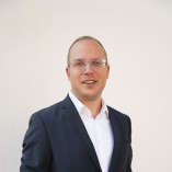 Mikel Steven Schneider