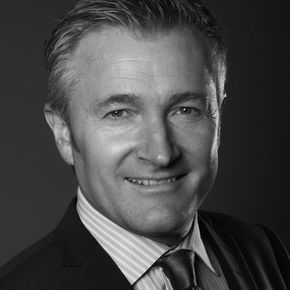 Niels Hansen Niels Hansen Finanzberater Hamburg